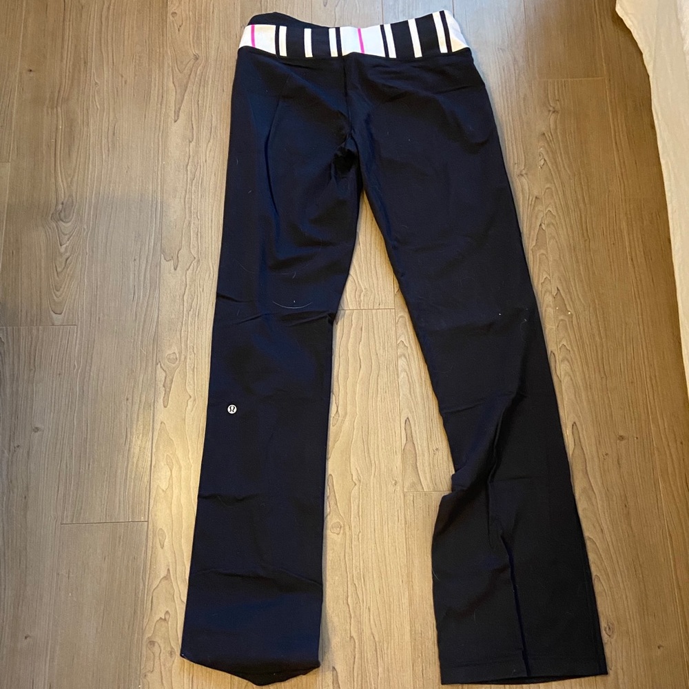 lululemon black yoga pants, size 8, striped waist
